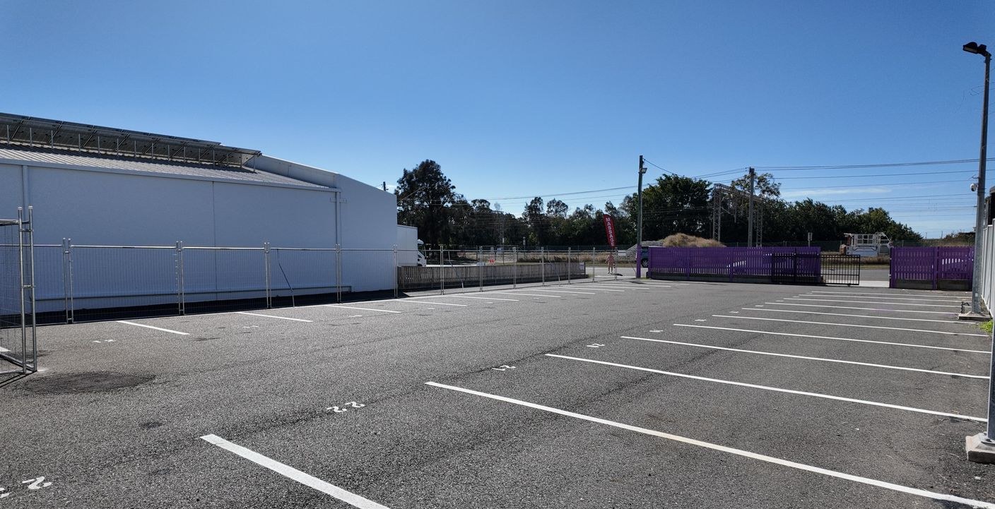 Car parking at 27 Toolooa Street, South Gladstone